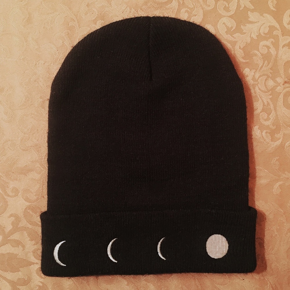 Noctex Lunar Moon Phase Embroidered Beanie Toque